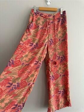 GOLD & SILVER Paris Wide Leg Flowy Boho Floral Pants 100% Viscose Size Small